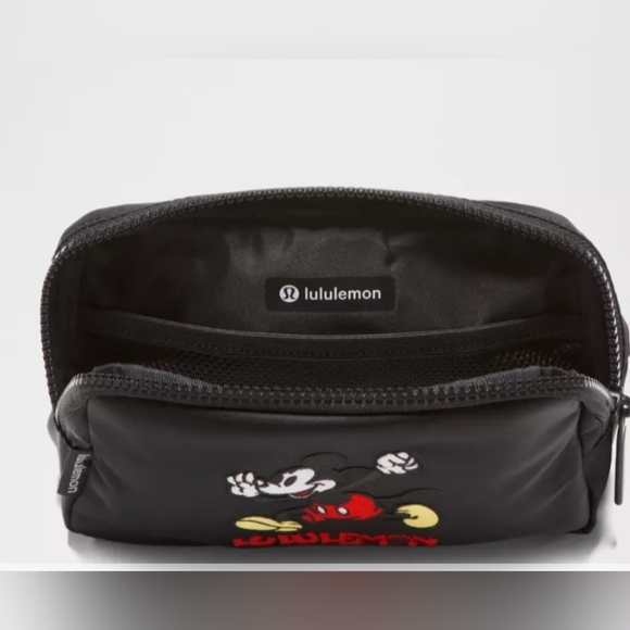 Lululemon - Picture 6 of 7